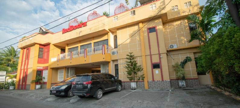 红门酒店 沙利亚 @ 加兰 加查 马达 梅拉博赫(RedDoorz Syariah @ Jalan Gajah Mada Meulaboh)图片