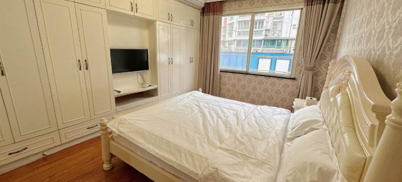 桐庐云歌小宿公寓(瑶琳路分店)图片