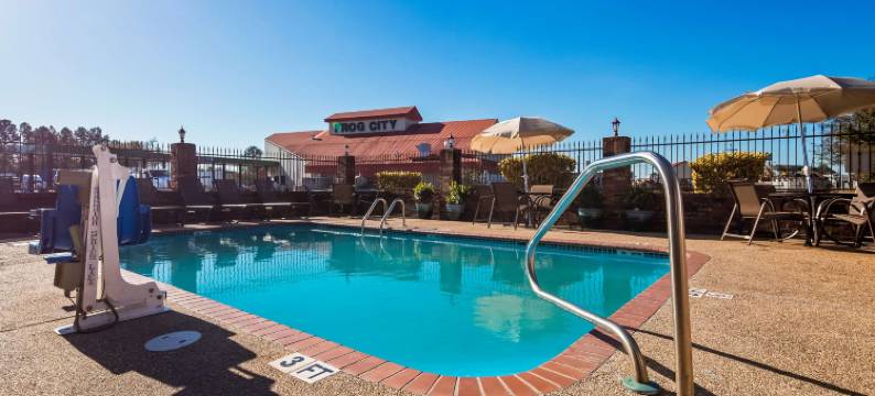 莱恩贝斯特韦斯特酒店(Best Western Rayne Inn)图片