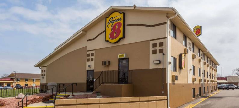 简斯维尔速8酒店(Super 8 by Wyndham Janesville)图片