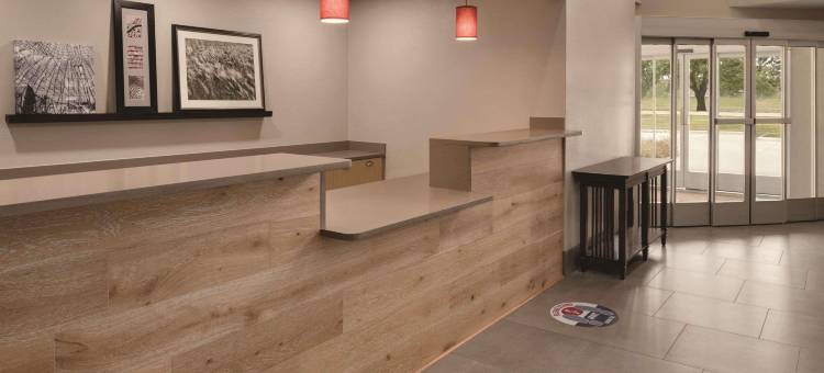 锡达福尔斯丽怡酒店(Country Inn & Suites by Radisson, Cedar Falls, IA)图片