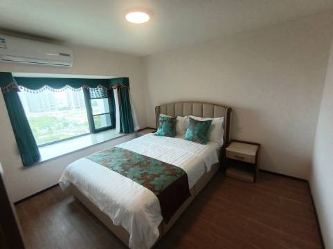 合众易居公寓(环岛六路分店)