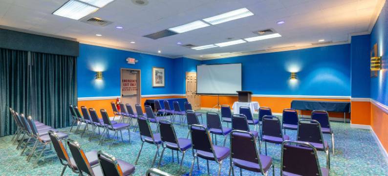 塞勒姆温德姆豪生酒店及会议中心(Howard Johnson by Wyndham Salem Hotel & Conference Center)图片