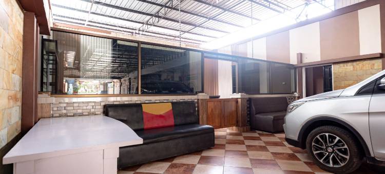 红多兹酒店-近西马伦贡佩玛唐西安塔大学(RedDoorz Near Universitas Simalungun Pematangsiantar)图片