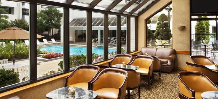 格林斯伯勒喜来登四季酒店(Sheraton Greensboro at Four Seasons)图片
