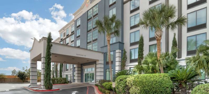 新奥尔良机场北舒适酒店及套房(Comfort Inn & Suites New Orleans Airport North)图片