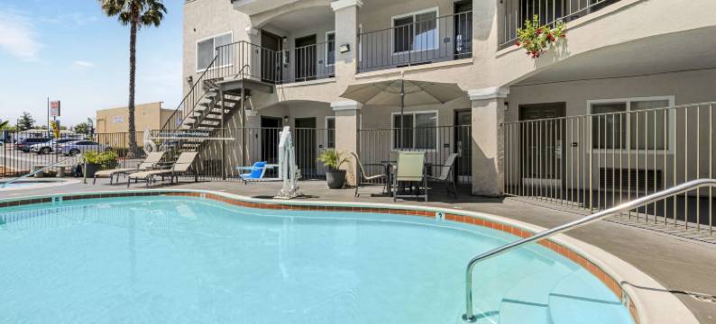 桑蒂贝斯特韦斯特酒店(Best Western Santee Lodge)图片