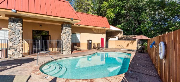 贝斯特韦斯特优质优胜美地中途站优质酒店(Best Western Plus Yosemite Way Station Motel)图片