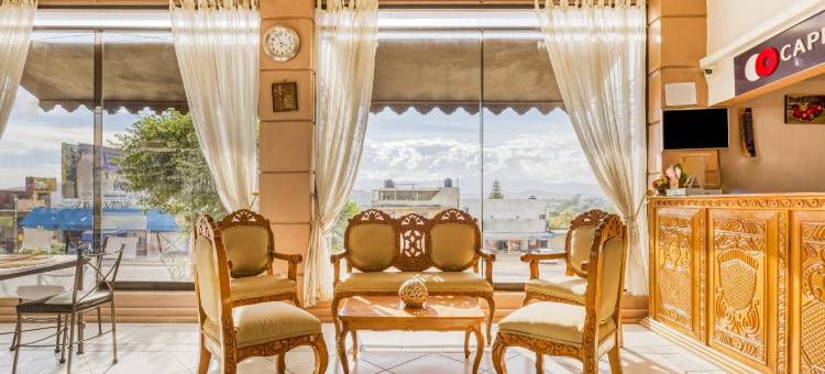 Capital O 金色山丘(Capital O Colina Dorada)图片