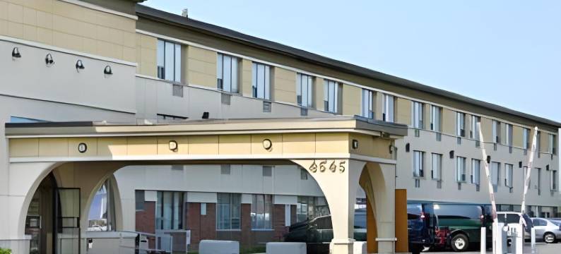 蒙特利尔机场会议中心戴斯酒店(Days Inn by Wyndham Montreal Airport Conference Centre)图片