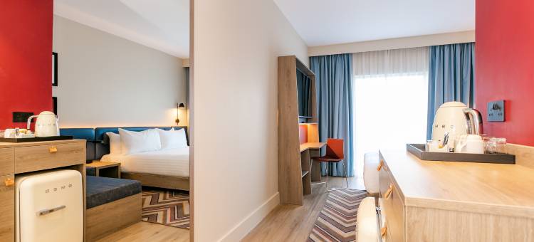 布莱克本希尔顿欢朋酒店(Hampton by Hilton Blackburn)图片