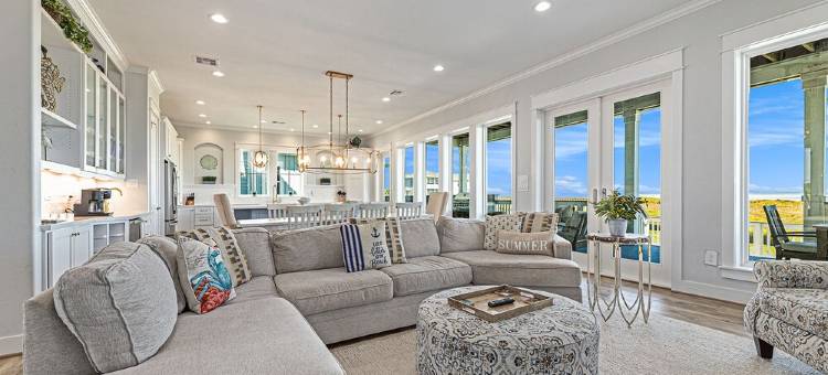 Featured in American Dream Home! Stunning Oceanfront Home!图片