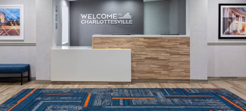 夏洛茨维尔-大学区欢朋套房酒店(Hampton Inn & Suites Charlottesville-at the University)图片