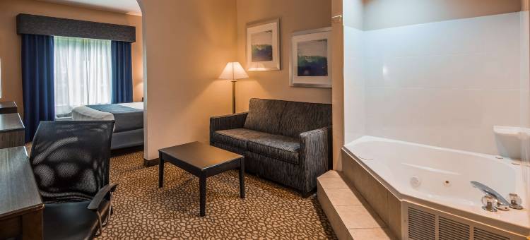 布雷登顿贝斯特韦斯特优质套房酒店(Best Western Plus Bradenton Hotel  Suites)图片