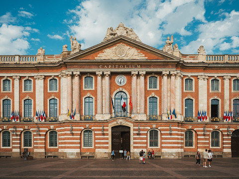 图卢兹社交中心