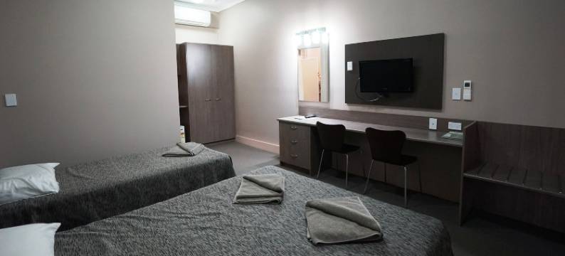 青石汽车旅馆(Bluestone Motor Inn)图片