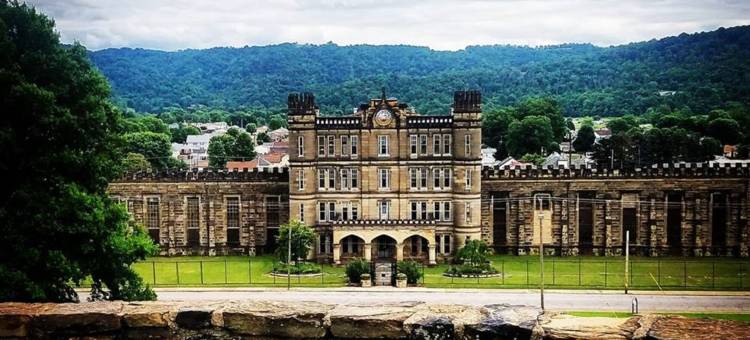 Holiday Inn Express & Suites New Martinsville图片