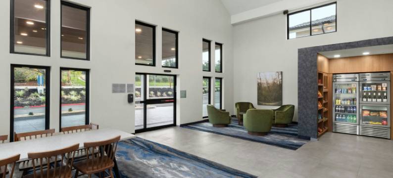 阿塔斯卡德罗万枫酒店(Fairfield by Marriott Inn & Suites Atascadero)图片