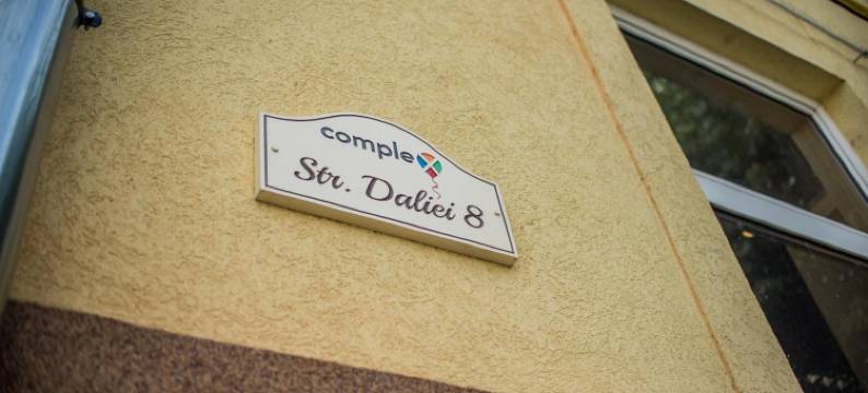 Complex Living图片