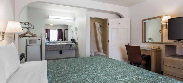 罗德威酒店-博蒙特1-10(Rodeway Inn Beaumont)图片