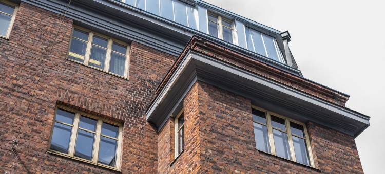 科鲁夫波比 W(Bob W Kluuvi)图片