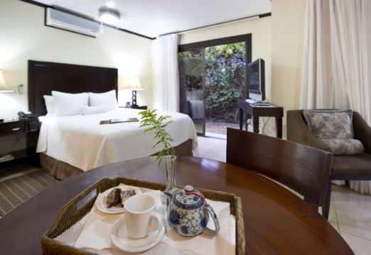 Hotel Villa Los Candiles Hotel Overview