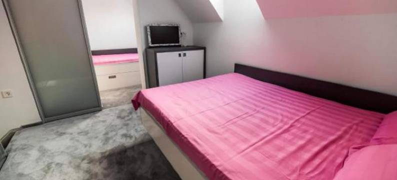 Golf Apartment = 高尔夫公寓(Golf Apartment)图片