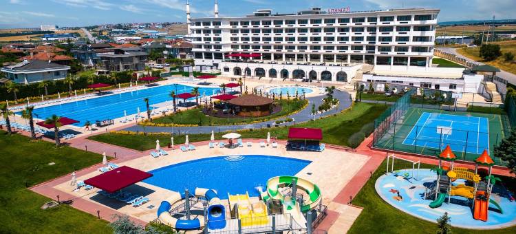 维亚达带赫姆锡利夫里华美达广场酒店(Ramada Plaza by Wyndham Silivri)图片