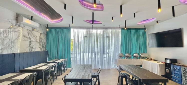 灯塔角酒店(Lighthouse Point Hotel)图片