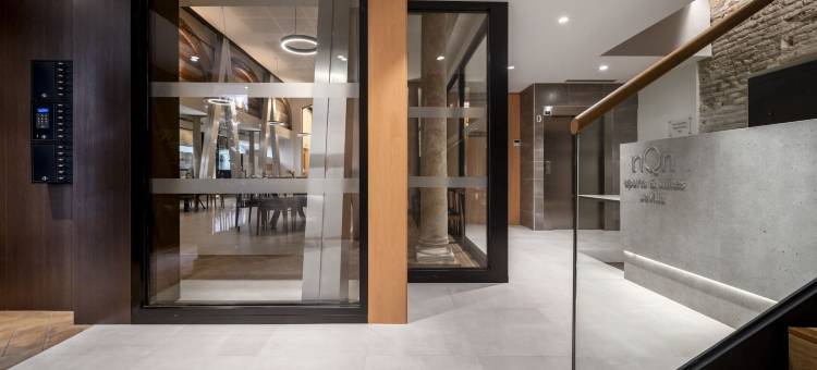 nQn公寓和套房塞维利亚(NQn Aparts & Suites Sevilla)图片