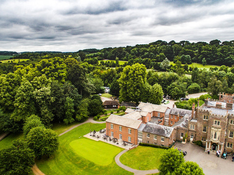 唐宁顿格罗夫酒店