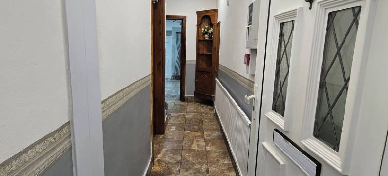 斯劳车站附近的韦尔斯利小憩(SnoozeDen Wellesley – Near to Slough Station)图片