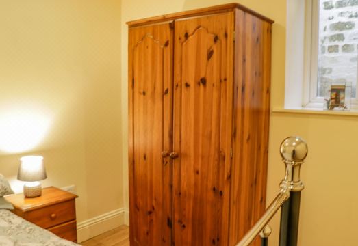 Apartment 6 Hotel Overview