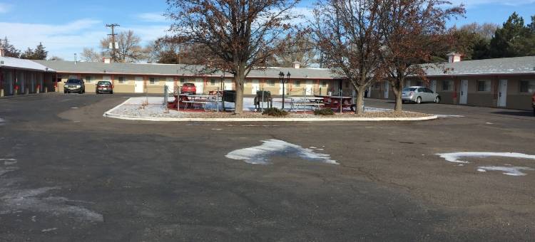 科尔比经济旅馆&套房酒店(Budget Inn & Suites Colby)图片