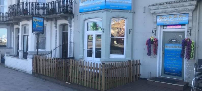 普罗姆亨利酒店(Henrys on the Prom)图片