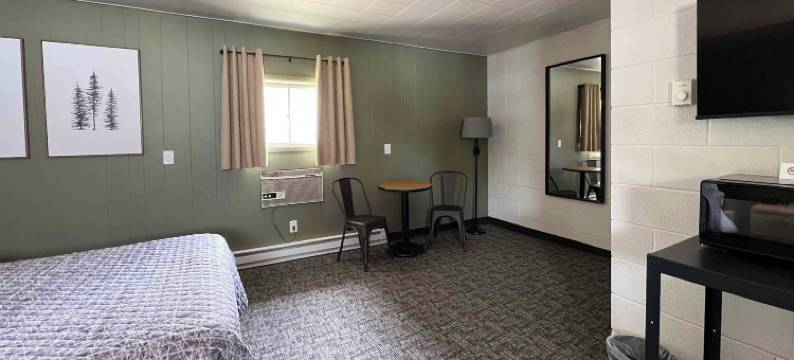 迈利塔山径旅店 - 曼尼托巴州 - HWY 83/ HWY 3(The Trail Inn - Melita, Manitoba - Hwy 83/ Hwy 3)图片