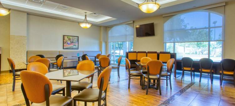 圣安东尼奥-拉坎特拉德鲁里套房酒店(Drury Inn & Suites San Antonio Near la Cantera)图片