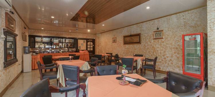 红多兹酒店-近邦加槟城特朗斯玛特(RedDoorz Near Transmart Pangkal Pinang)图片