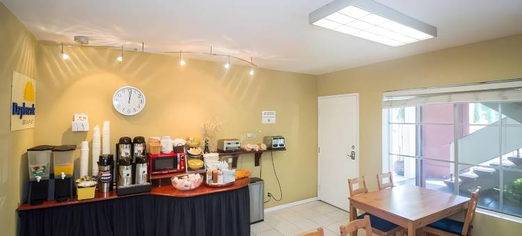 圣迭戈-市中心-会议中心戴斯酒店(Days Inn by Wyndham San Diego/Downtown/Convention Center)图片