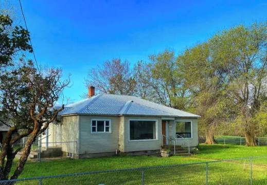 Charming Fisherman's Cottage With Breathtaking 360-Degree Views!