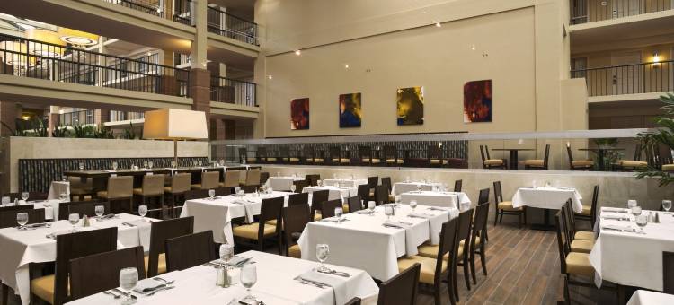 克利夫兰比奇伍德希尔顿安泊酒店(Embassy Suites by Hilton Cleveland Beachwood)图片