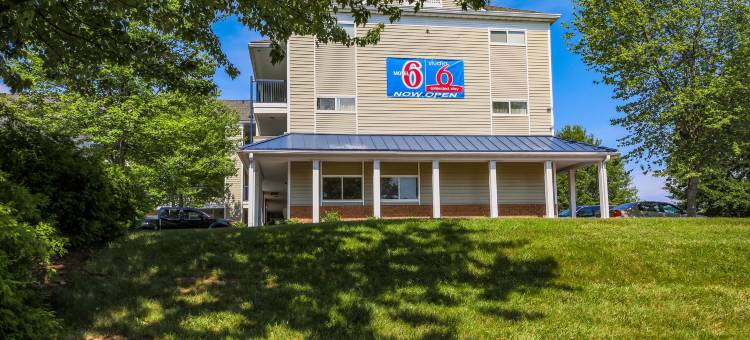 北卡罗莱纳格林斯伯勒 6 号开放式公寓酒店 - I-40(Studio 6 Greensboro, NC - I-40)图片