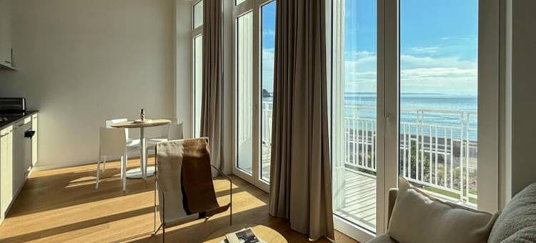 勒卡斯特尔 T2 A· T2 海景豪华公寓 a(Le castel T2 Â· T2 Luxury Apartment with Sea View a)图片