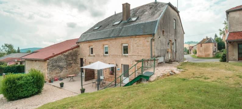 Cottage in Nouart Countryside图片