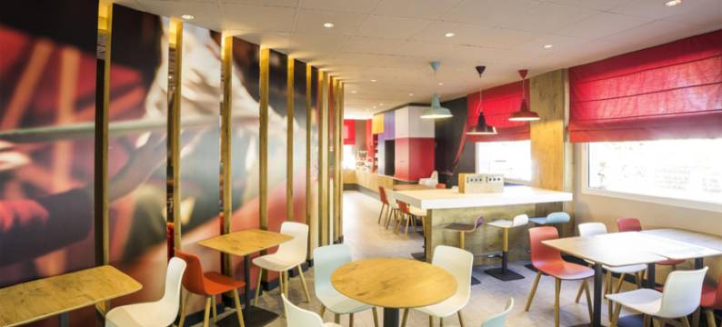 宜必思巴塞罗那卡斯特德菲尔斯酒店(Ibis Barcelona Castelldefels)图片