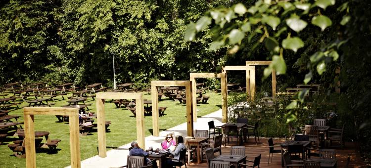 德雷顿苑酒店(The Drayton Court Hotel)图片