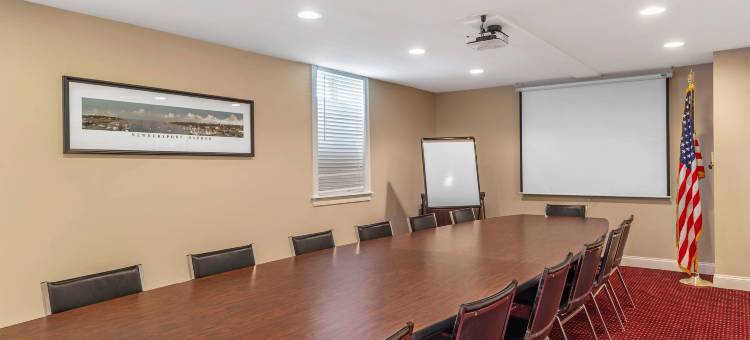 埃塞克斯街套房酒店-阿桑德连锁酒店(Essex Street Inn & Suites, Ascend Hotel Collection)图片