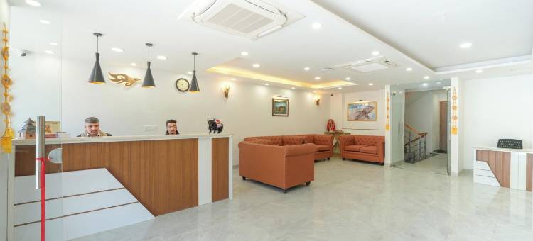天际线酒店，马拉里- 步行至购物街，中央供暖(Hotel Skyline Manali Walking to Mall Road Centrally Heated)图片