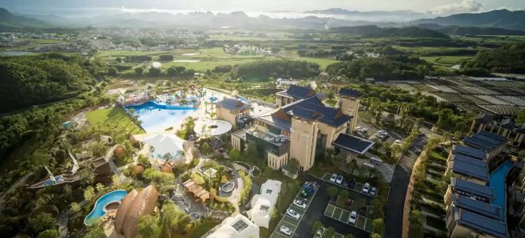 韶关龙泰翁山源温泉城图片