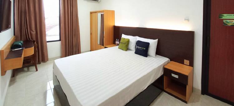 Urbanview锡巴亚克之家谏义里市火车站酒店(Urbanview Sibayak House near Stasiun Kediri)图片